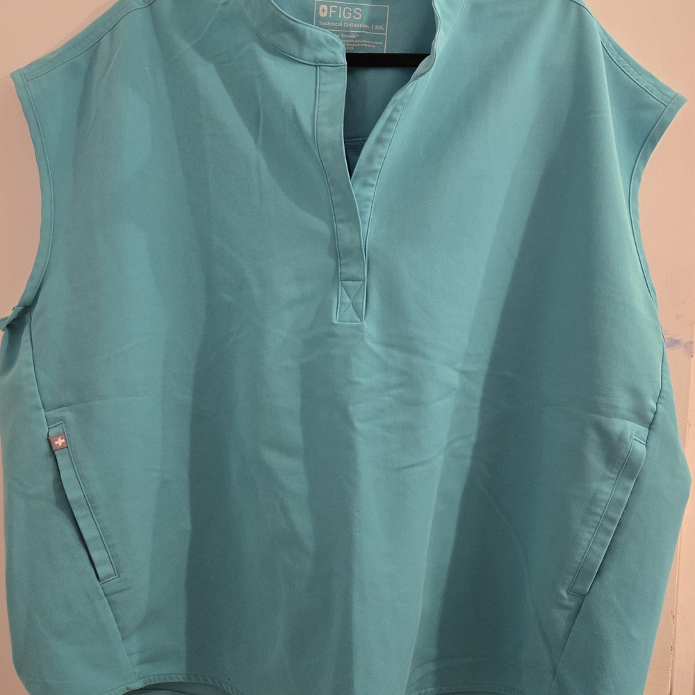 FIGS Teal Sleeveless Top
